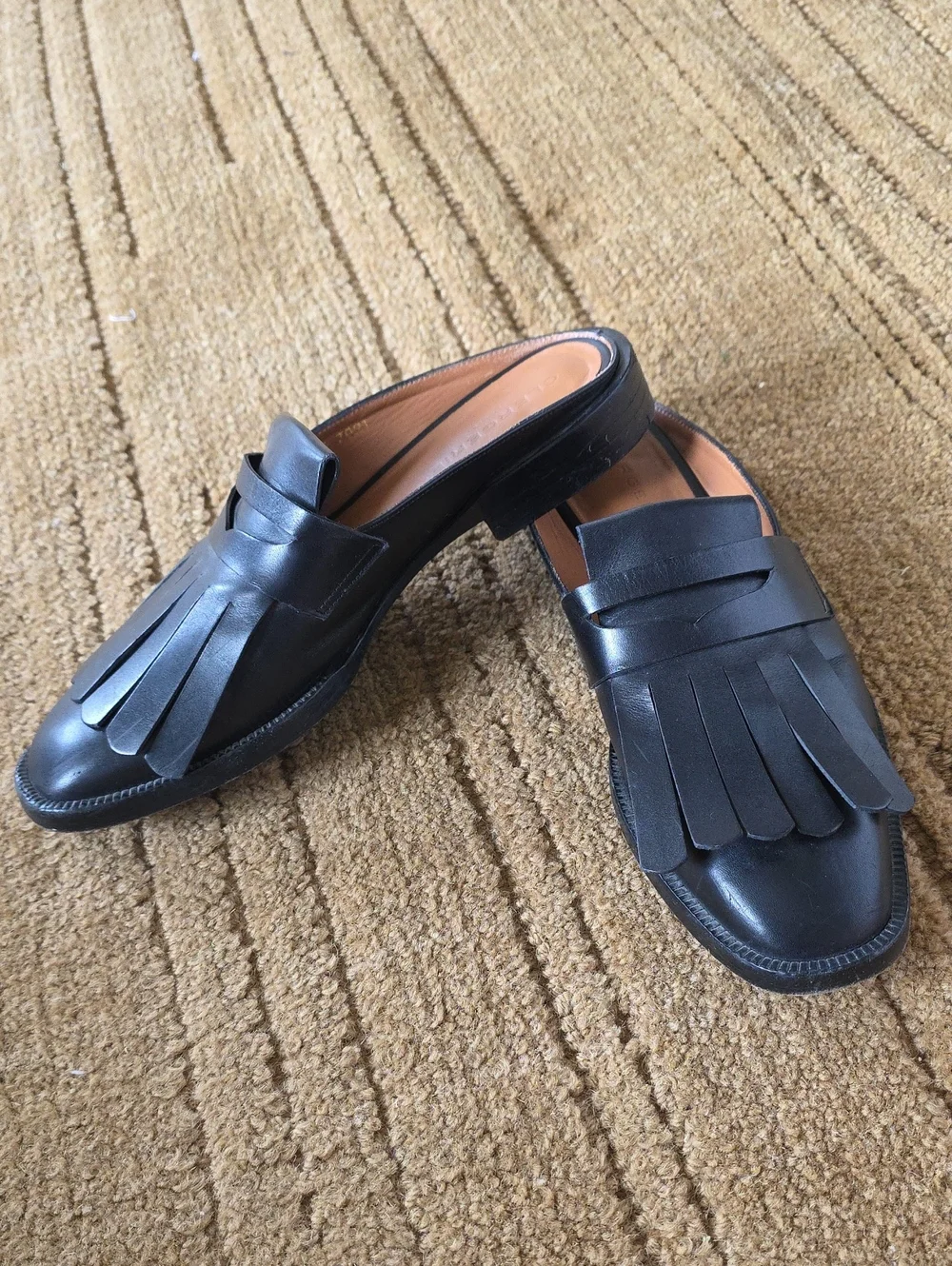 Robert Clergerie classic black